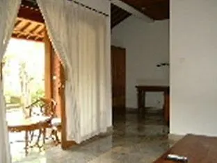 Sanggingan Gasthuis 3*